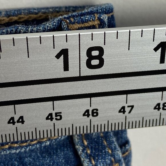 NEW Blank NYC The Fulton Dress Down Distress Jean Shorts Size 32 Denim High Rise - Picture 12 of 12